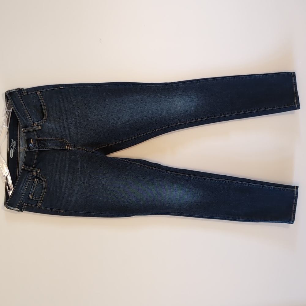 Old Navy The Flirt Women's Size 8 Long 5-Pocket Whisker Jeans. Superb!